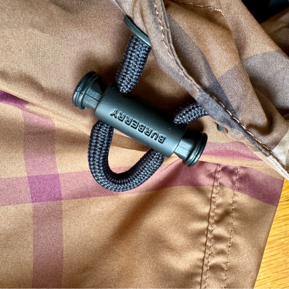 Burberry Bacton Check Lightweight Jacket Women Size 6 - Picture 13 of 16